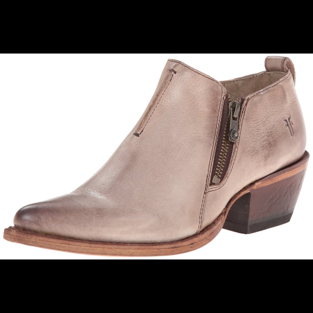 FRYE Sacha Moto Shootie Size 10